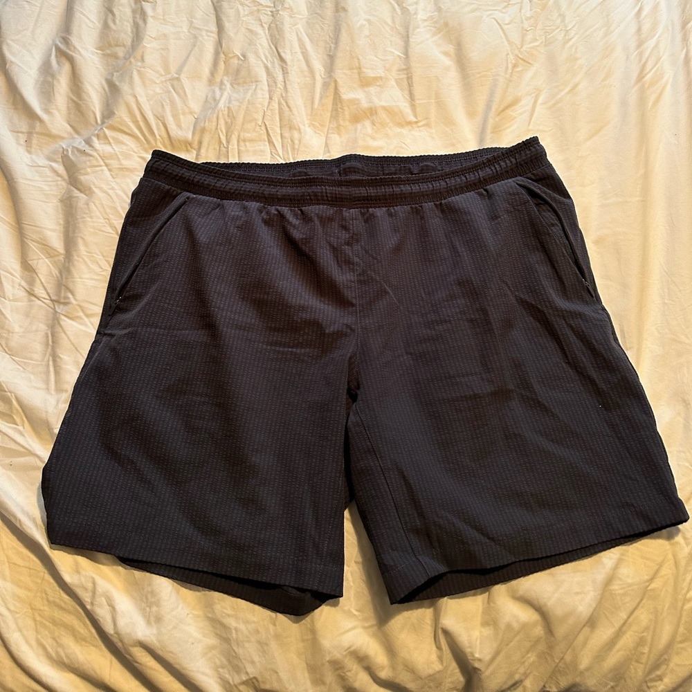 Navy all in motion athletic shorts size 36
